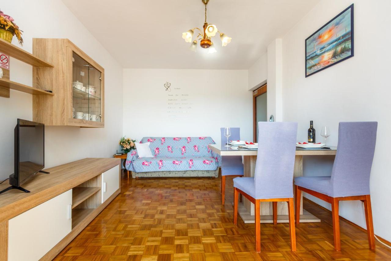 Apartment Dragica Krk Town Eksteriør billede
