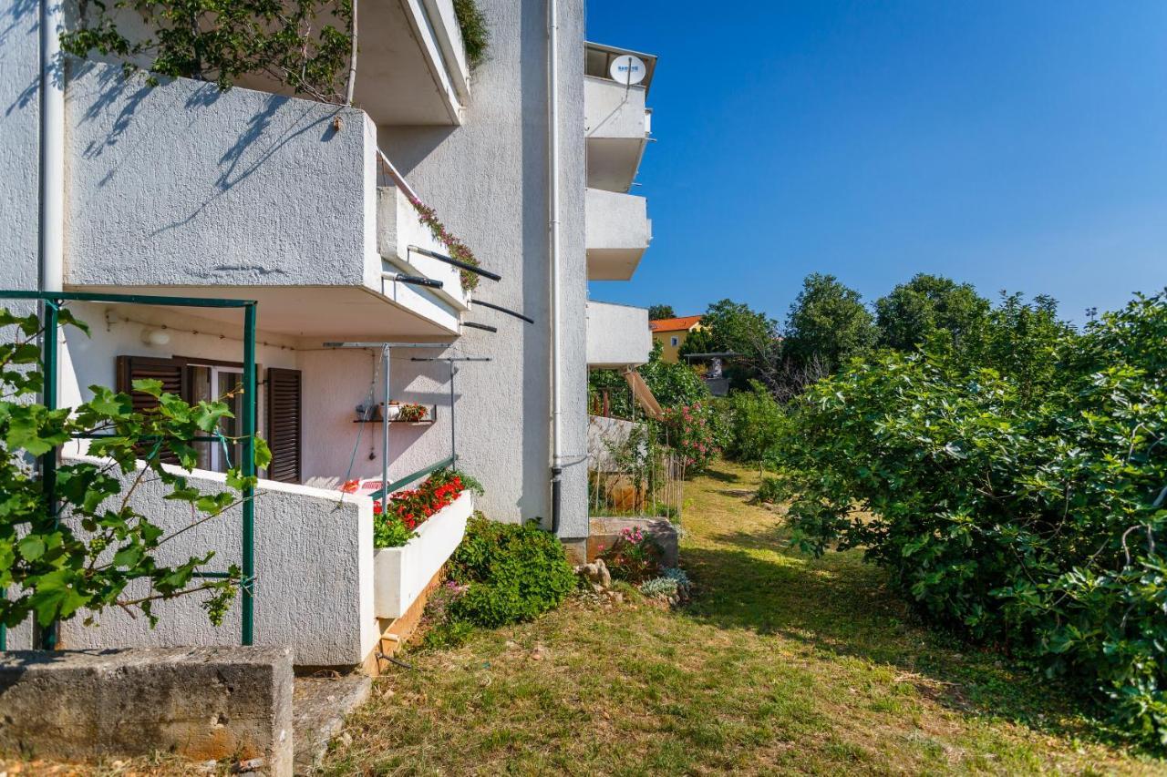 Apartment Dragica Krk Town Eksteriør billede